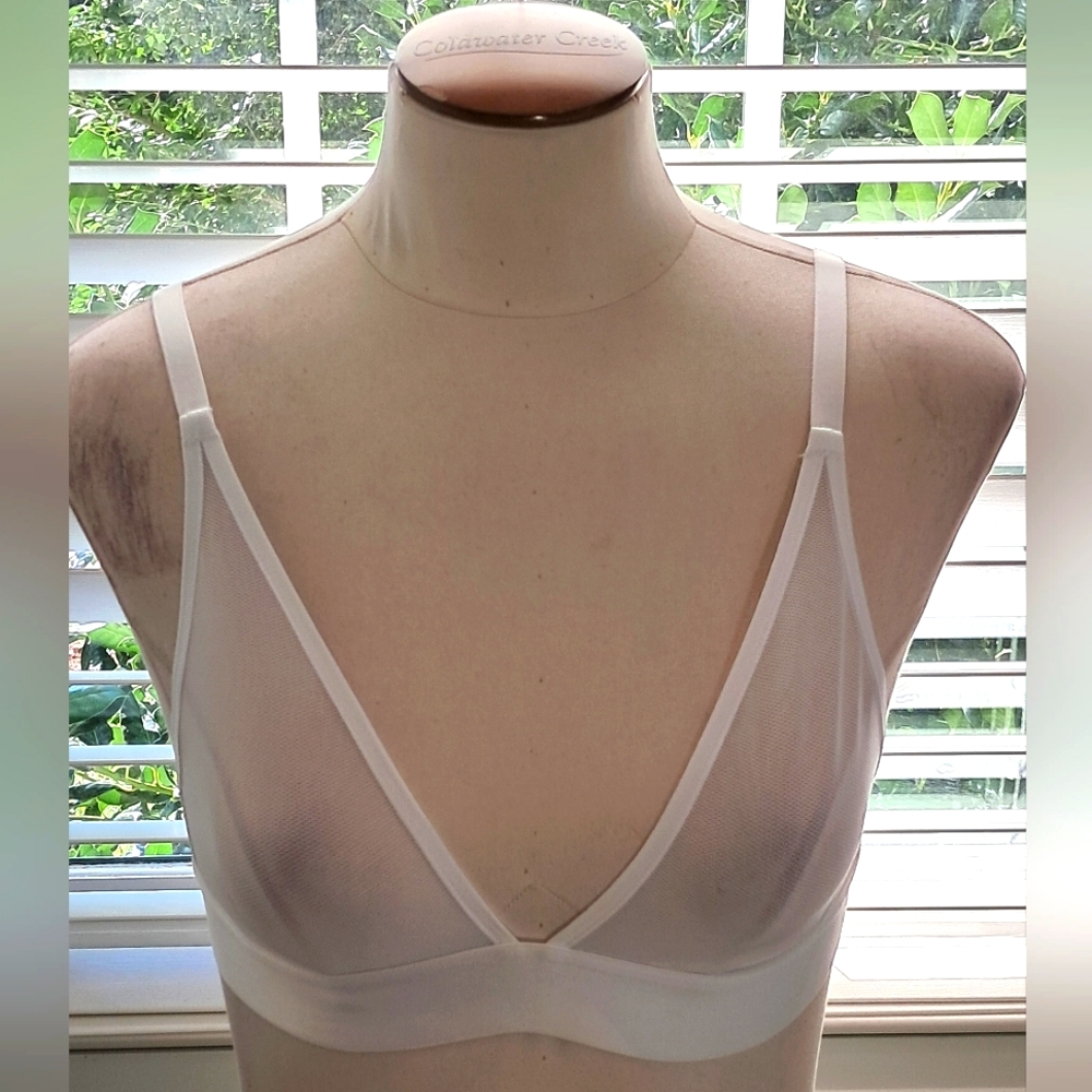 Negative White Sieve Triangle Bra Size 0 NWT